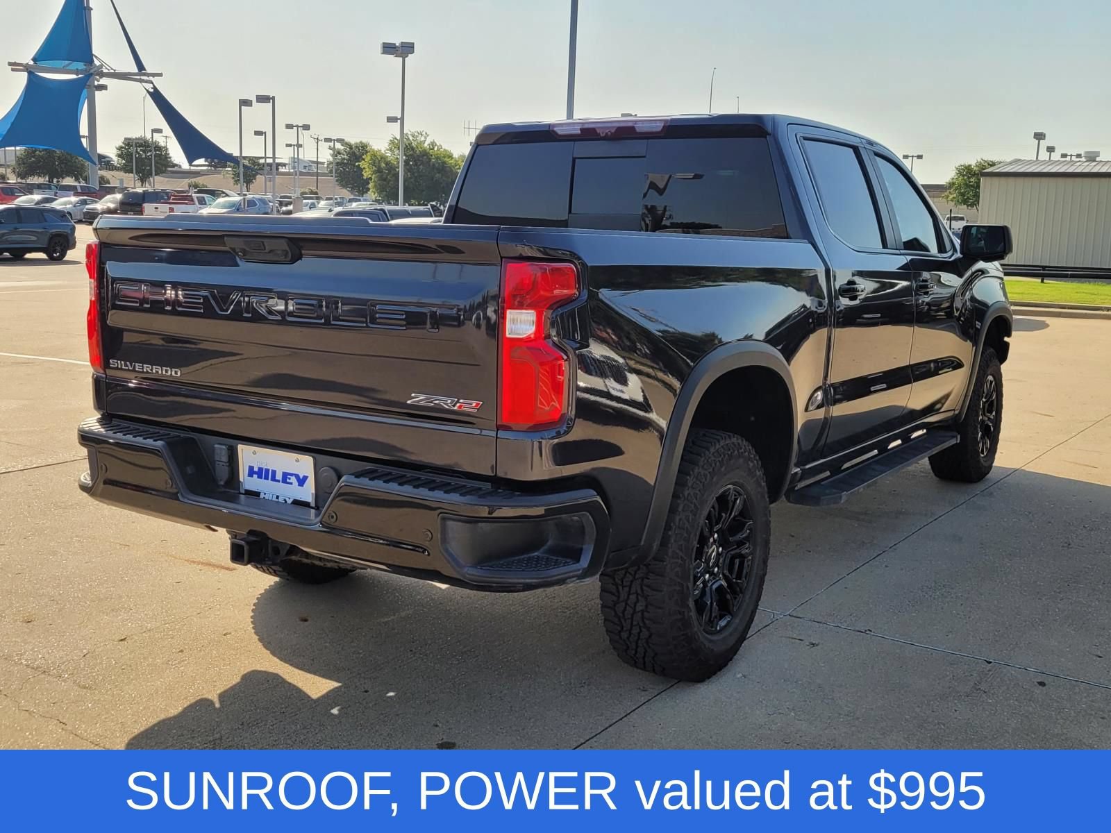 Used 2022 Chevrolet Silverado 1500 ZR2 w/ Technology Package AWD/4WD image 4