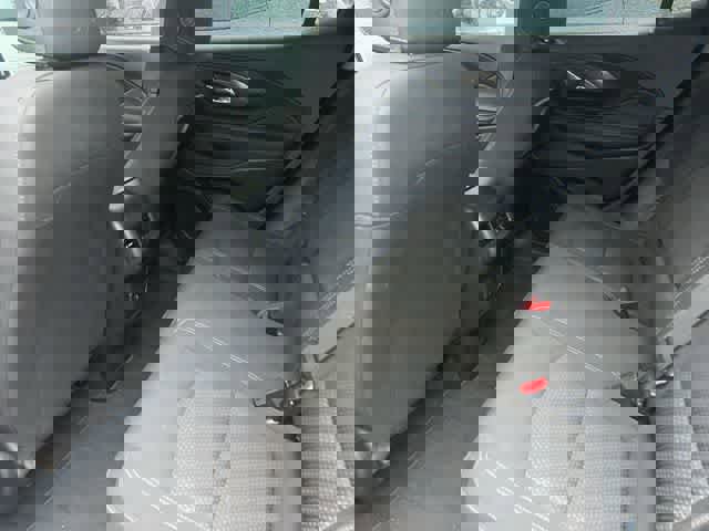 Certified 2023 GMC Terrain SLE w/ Driver Convenience Package FWD image 7