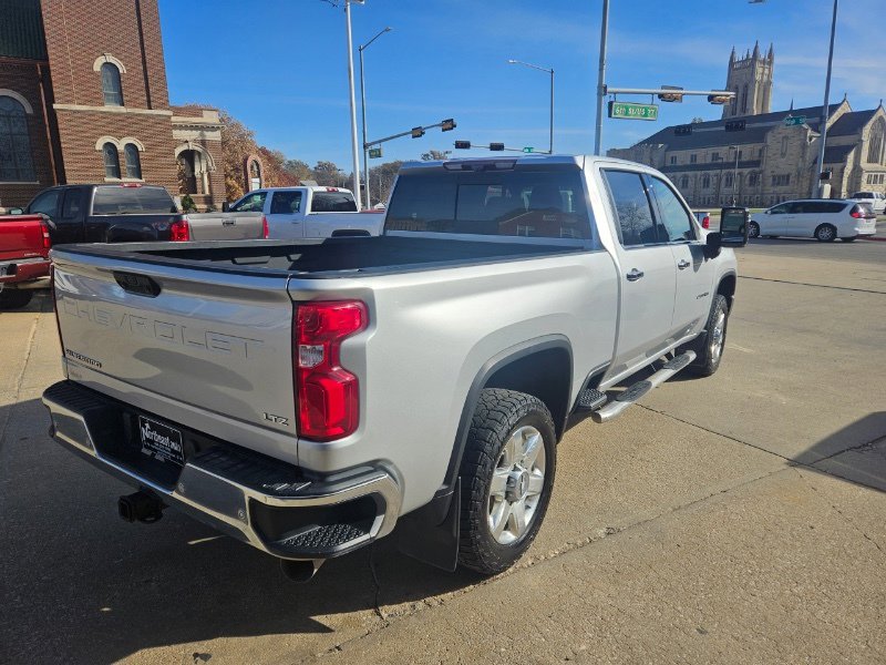 Used 2020 Chevrolet Silverado 2500 LTZ w/ LTZ Premium Package image 7