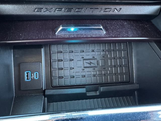 Used 2023 Ford Expedition Max Platinum AWD/4WD image 33