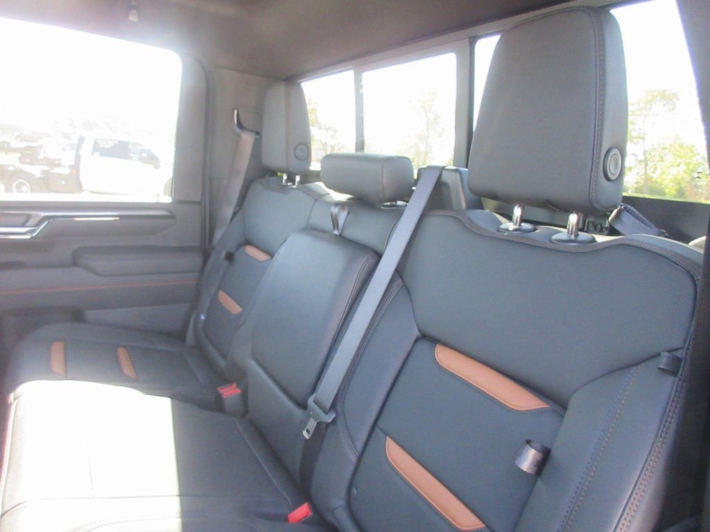 New 2026 GMC Sierra 3500 AT4 w/ AT4 Premium Plus Package AWD/4WD image 15