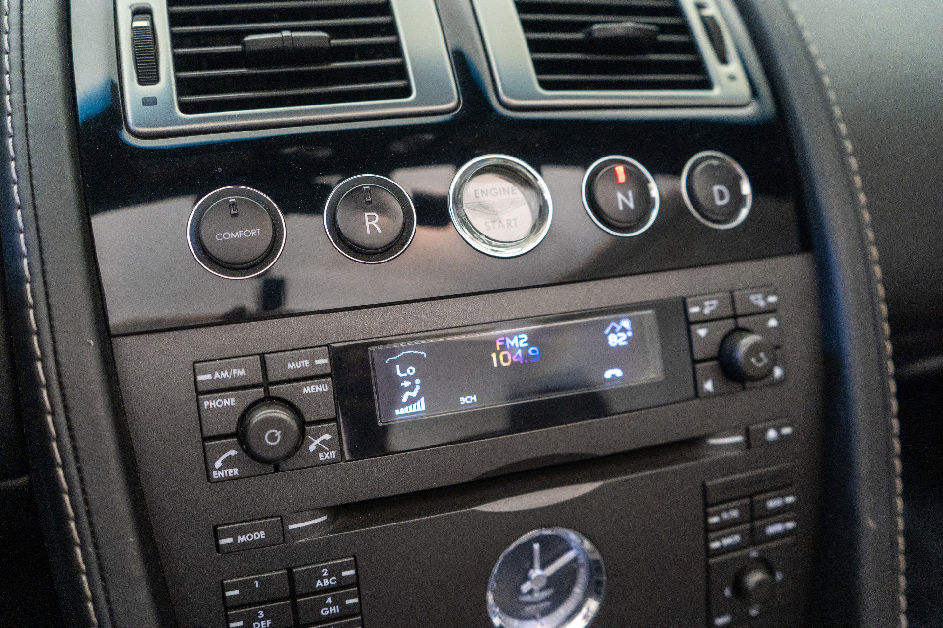 Used 2008 Aston Martin V8 Vantage Roadster image 27