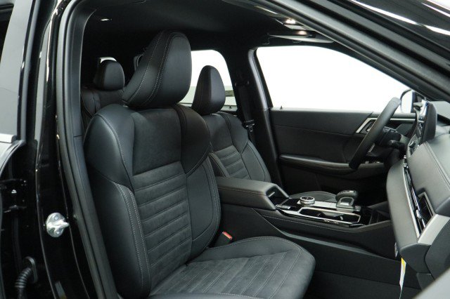 New 2026 Mitsubishi Outlander LE FWD image 18