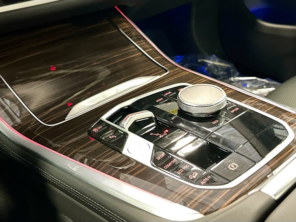 New 2026 BMW X5 xDrive40i AWD/4WD image 17