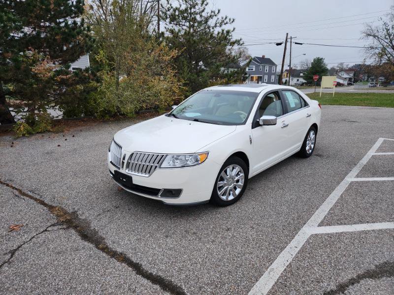 Used 2012 Lincoln MKZ AWD image 3