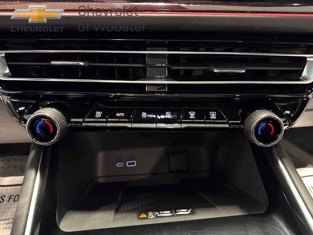 New 2026 Chevrolet Traverse RS w/ LPO, Floor Liner Package image 25