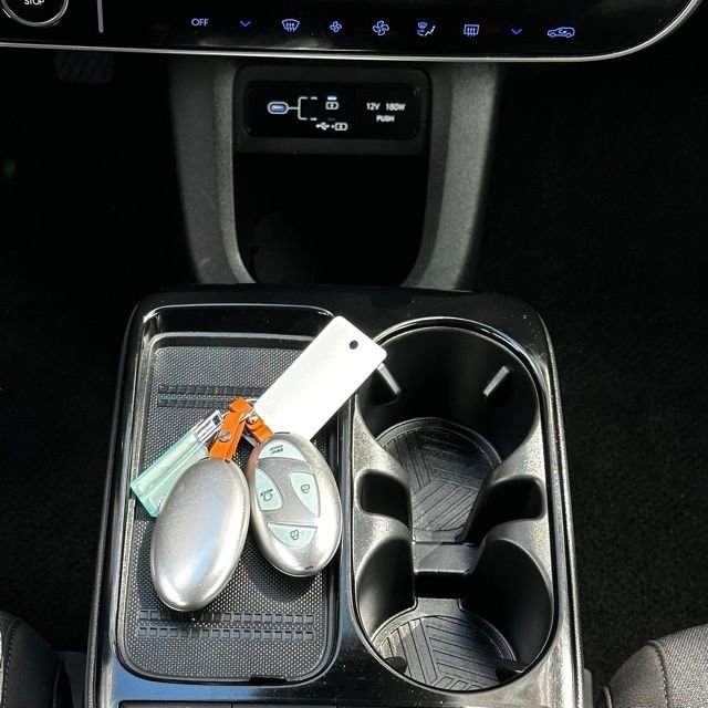 Certified 2025 Hyundai Ioniq 5 SE image 27