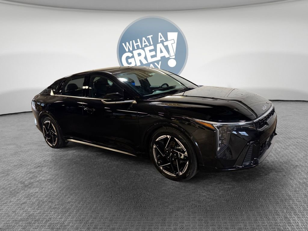 Certified 2025 Kia K4 GT-Line