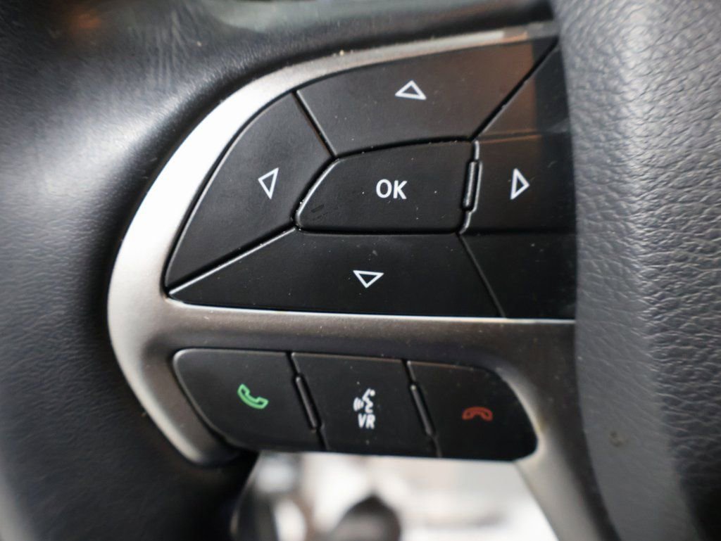 Certified 2021 Jeep Grand Cherokee Limited w/ Luxury Group II image 39