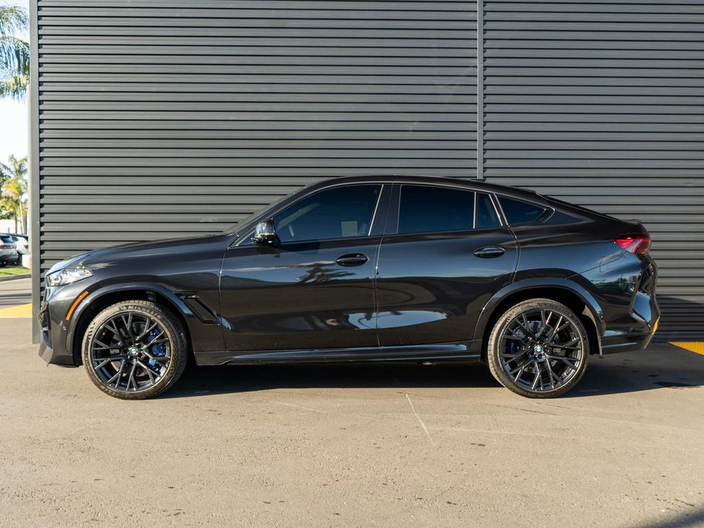 Used 2024 BMW X6 M Competition image 2