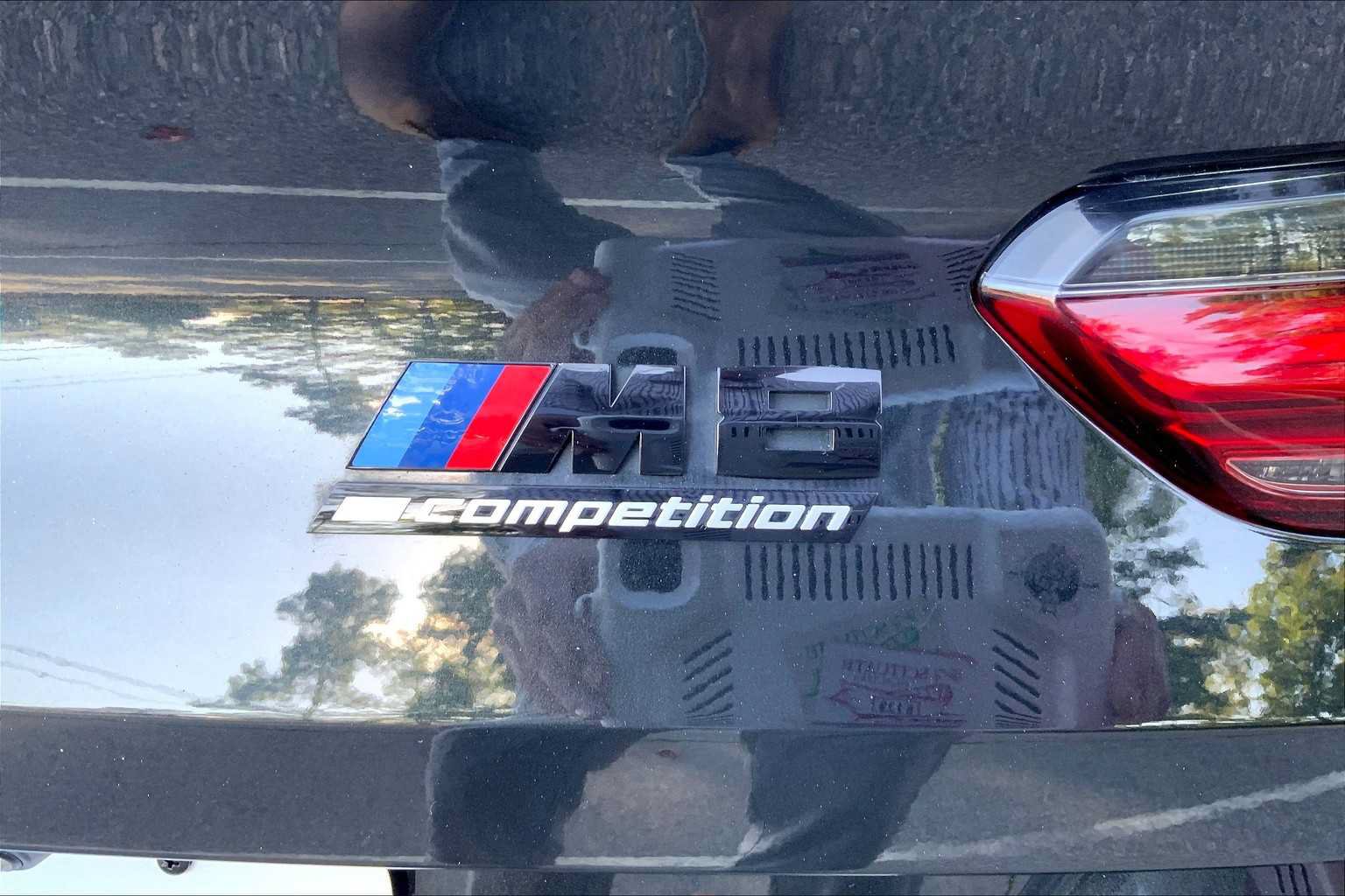 Used 2022 BMW M8 Competition AWD/4WD image 17
