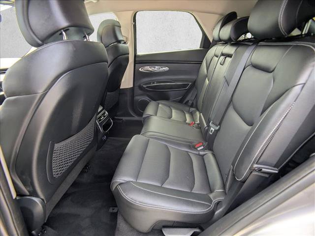 Used 2025 Genesis GV70 2.5T AWD/4WD image 18