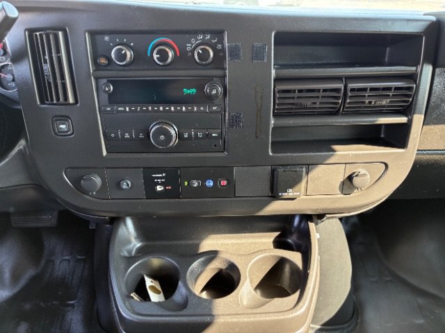 Used 2021 Chevrolet Express 3500 w/ Driver Convenience Package RWD image 20
