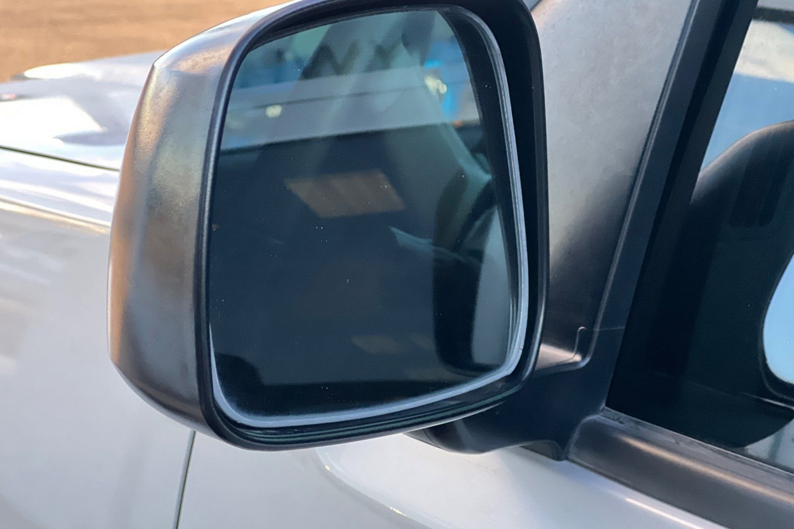 Used 2015 Nissan Frontier SV w/ SV Value Truck Package image 27