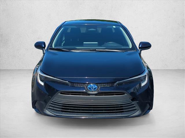Used 2025 Toyota Corolla LE FWD image 2