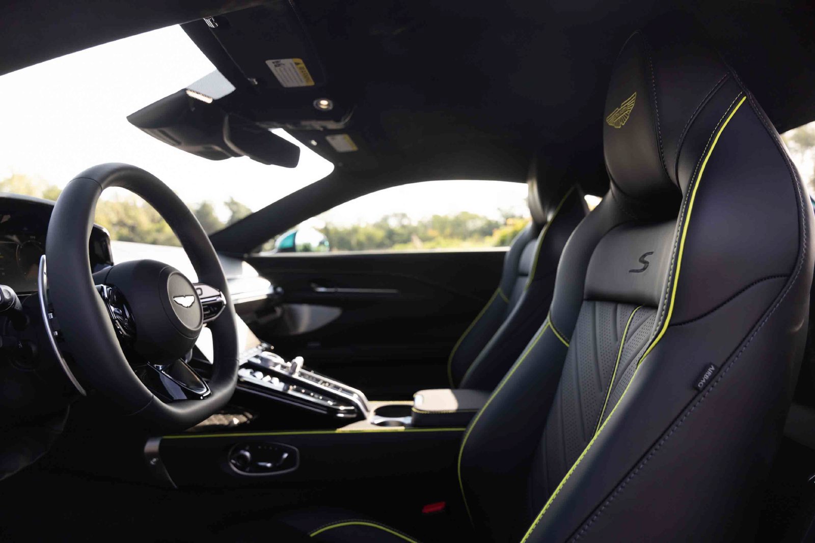 New 2026 Aston Martin V8 Vantage S RWD image 29