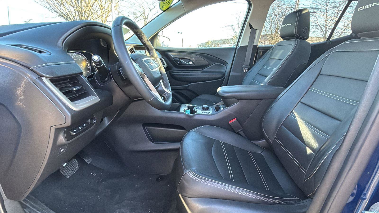 Used 2023 GMC Terrain Denali image 21