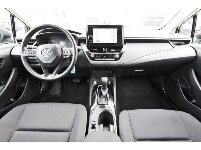Used 2025 Toyota Corolla LE image 8