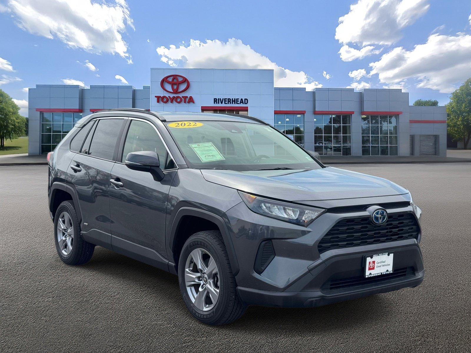 Certified 2022 Toyota RAV4 LE w/ Carpet Mat Package (TMS) image 2