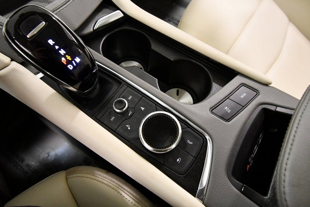 Used 2023 Cadillac XT6 Premium Luxury w/ Technology Package image 28