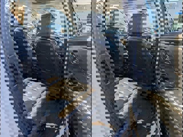 Used 2020 Chevrolet Traverse LT w/ LT Premium Package image 27