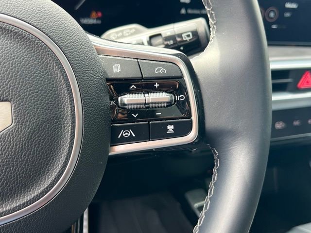 Used 2024 Kia Sorento SX image 23