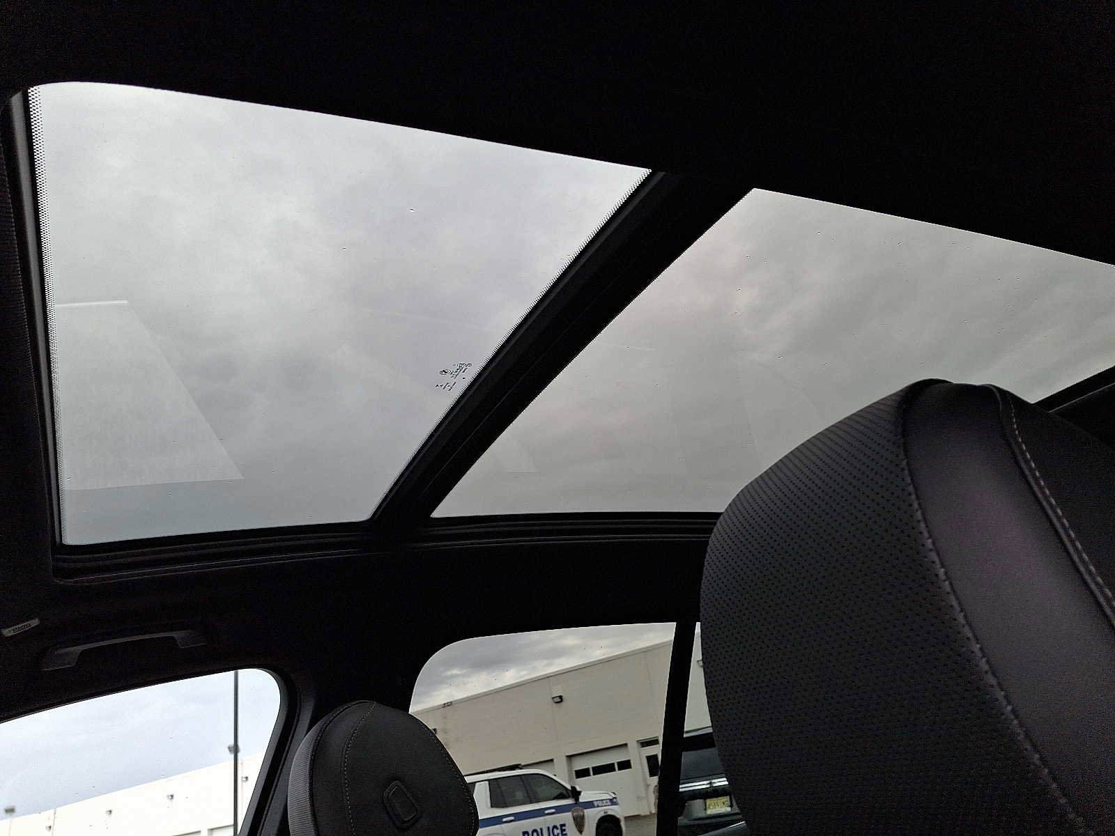 Used 2023 BMW X5 xDrive40i w/ Premium Package image 14