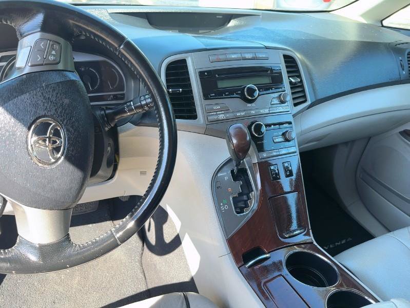 Used 2009 Toyota Venza FWD image 12