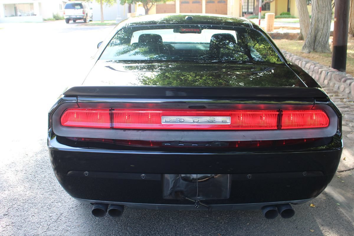 Used 2013 Dodge Challenger R/T Plus RWD image 31