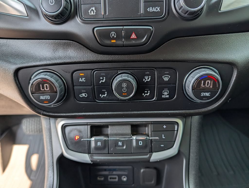 Used 2023 GMC Terrain SLT AWD/4WD image 24
