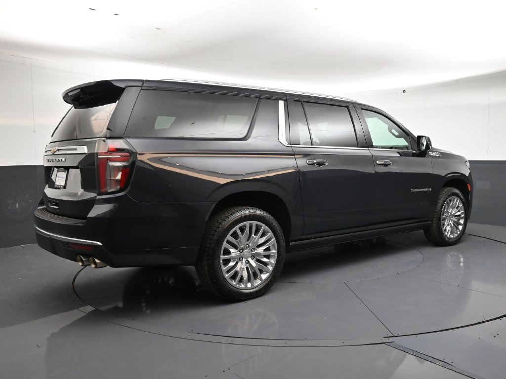 Certified 2023 Chevrolet Suburban High Country w/ Premium Package 2 AWD/4WD image 5