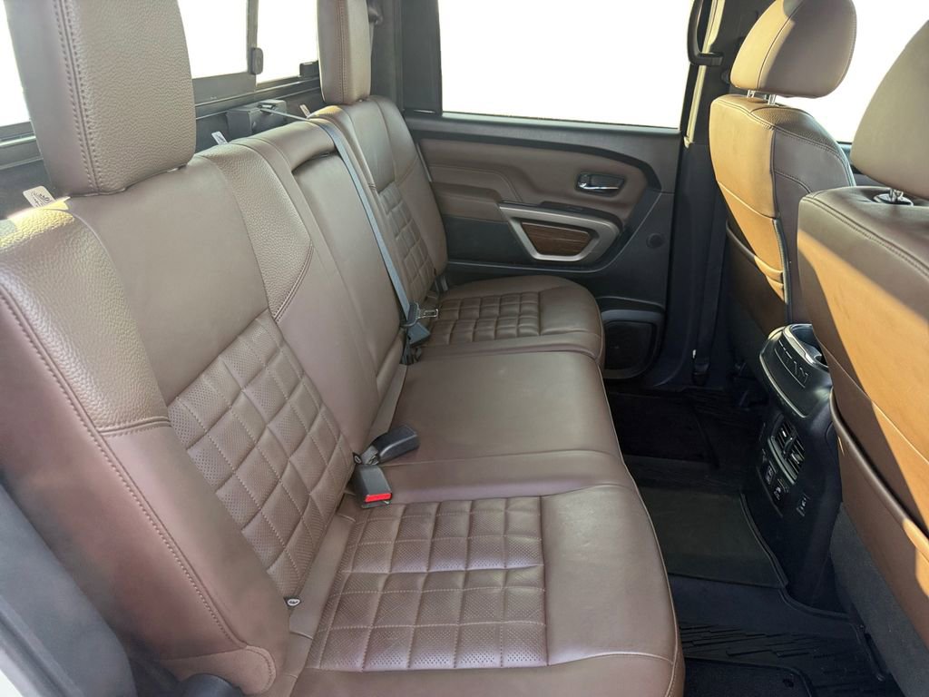Used 2022 Nissan Titan Platinum Reserve w/ Moonroof Package image 18