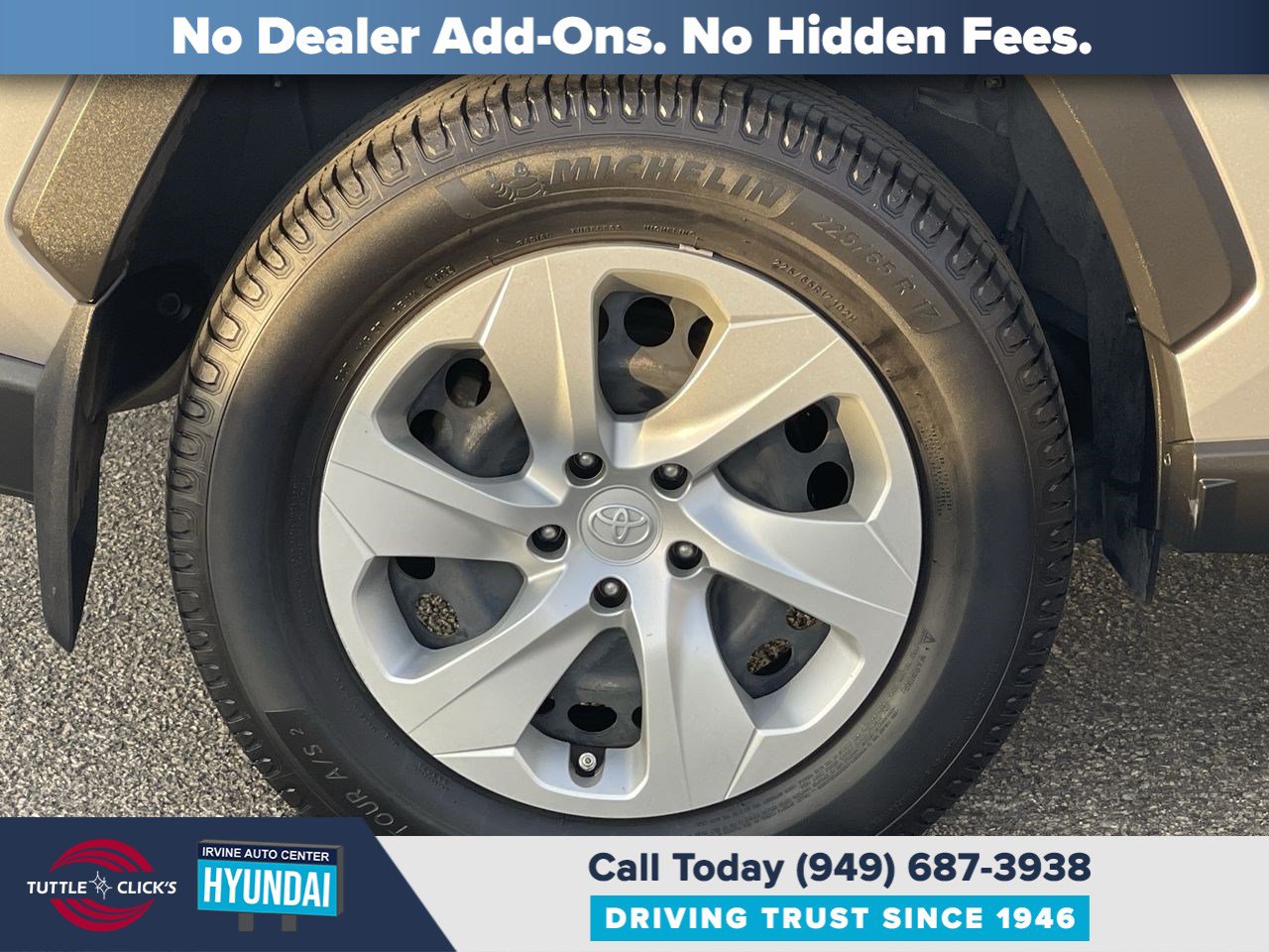 Used 2020 Toyota RAV4 LE w/ All Weather Liner Package FWD image 14