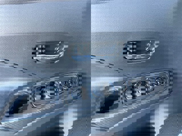 New 2025 Nissan Versa SV w/ Trunk Package image 19