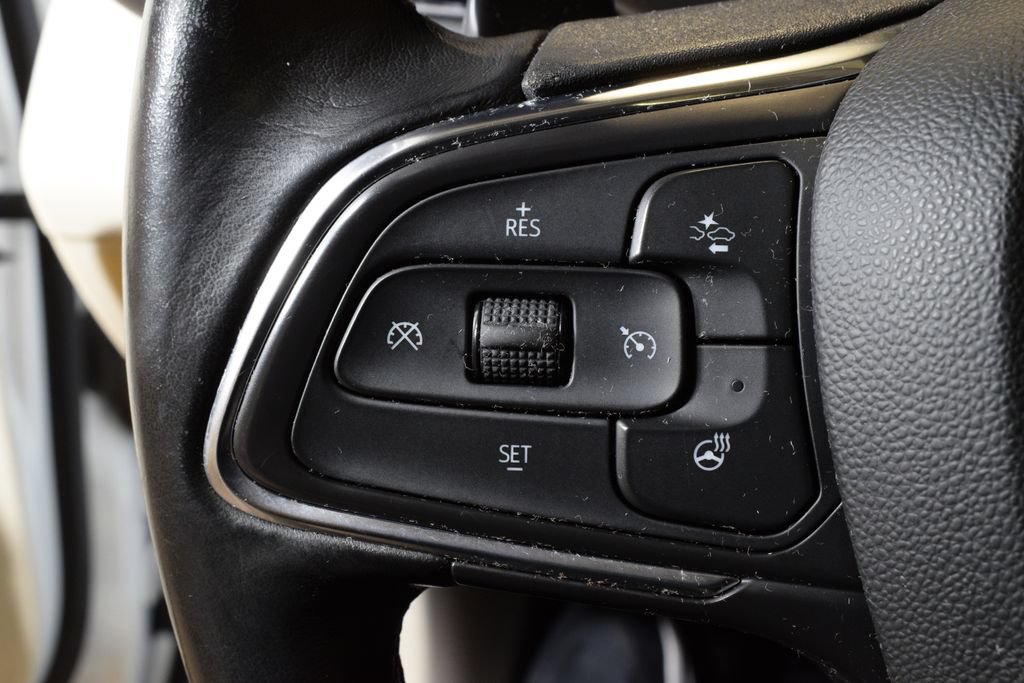 Used 2021 Buick Envision Avenir w/ Technology Package II FWD image 22
