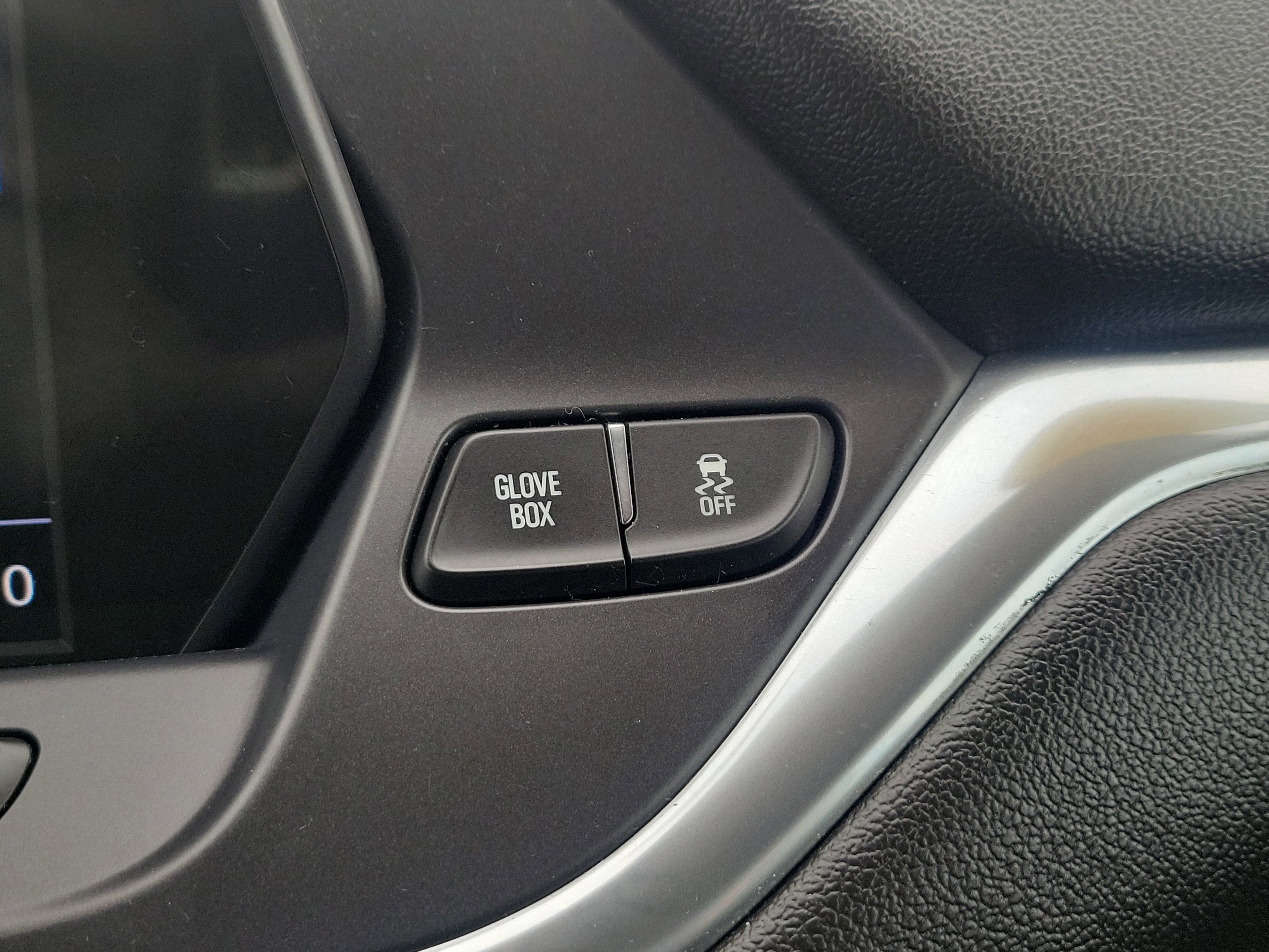 Used 2020 Chevrolet Blazer LT image 29