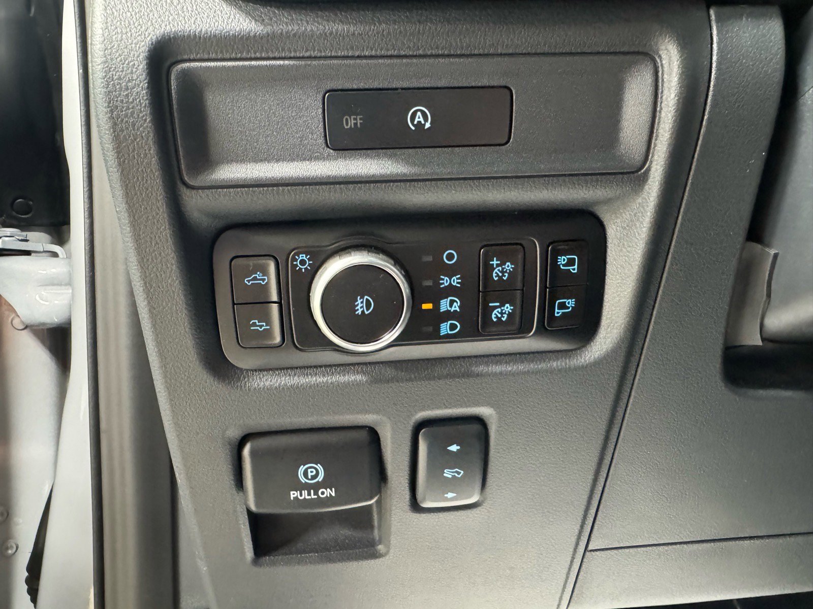 Used 2025 Ford F150 Raptor AWD/4WD image 21