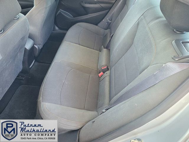 Used 2017 Chevrolet Cruze LS image 12