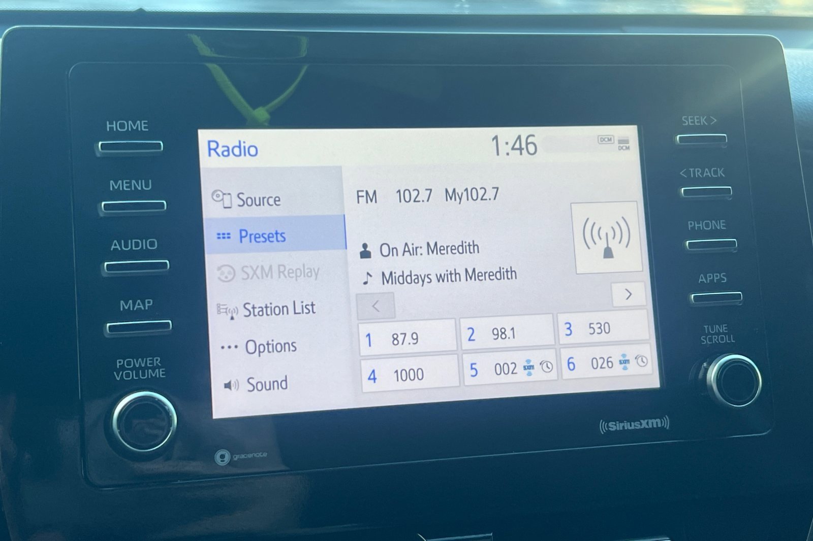 Used 2023 Toyota Camry SE image 14