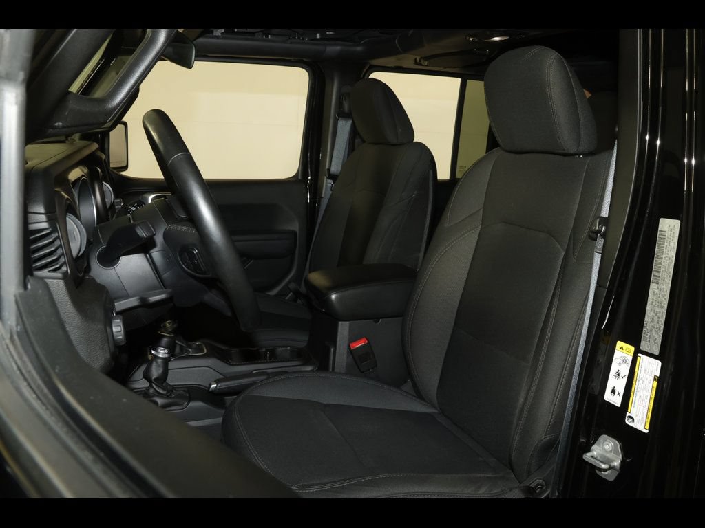 Used 2018 Jeep Wrangler Unlimited Sport S AWD/4WD image 14