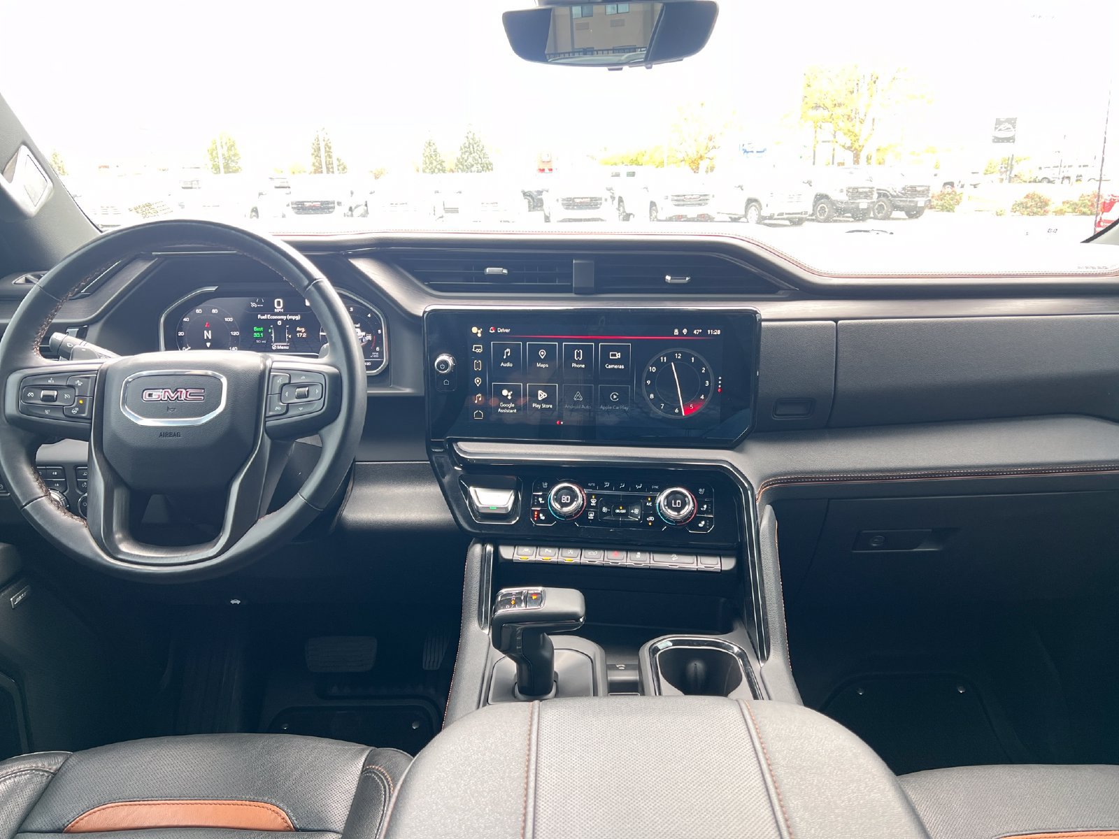 Used 2023 GMC Sierra 1500 AT4 w/ Technology Package AWD/4WD image 18