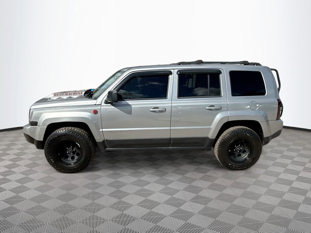 Used 2017 Jeep Patriot Latitude AWD/4WD image 9