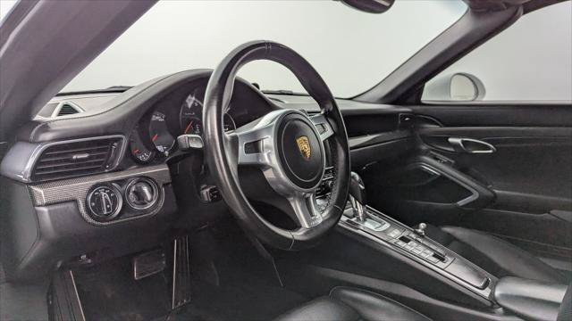 Used 2015 Porsche 911 Turbo S w/ High-end Infotainment Package AWD/4WD image 21