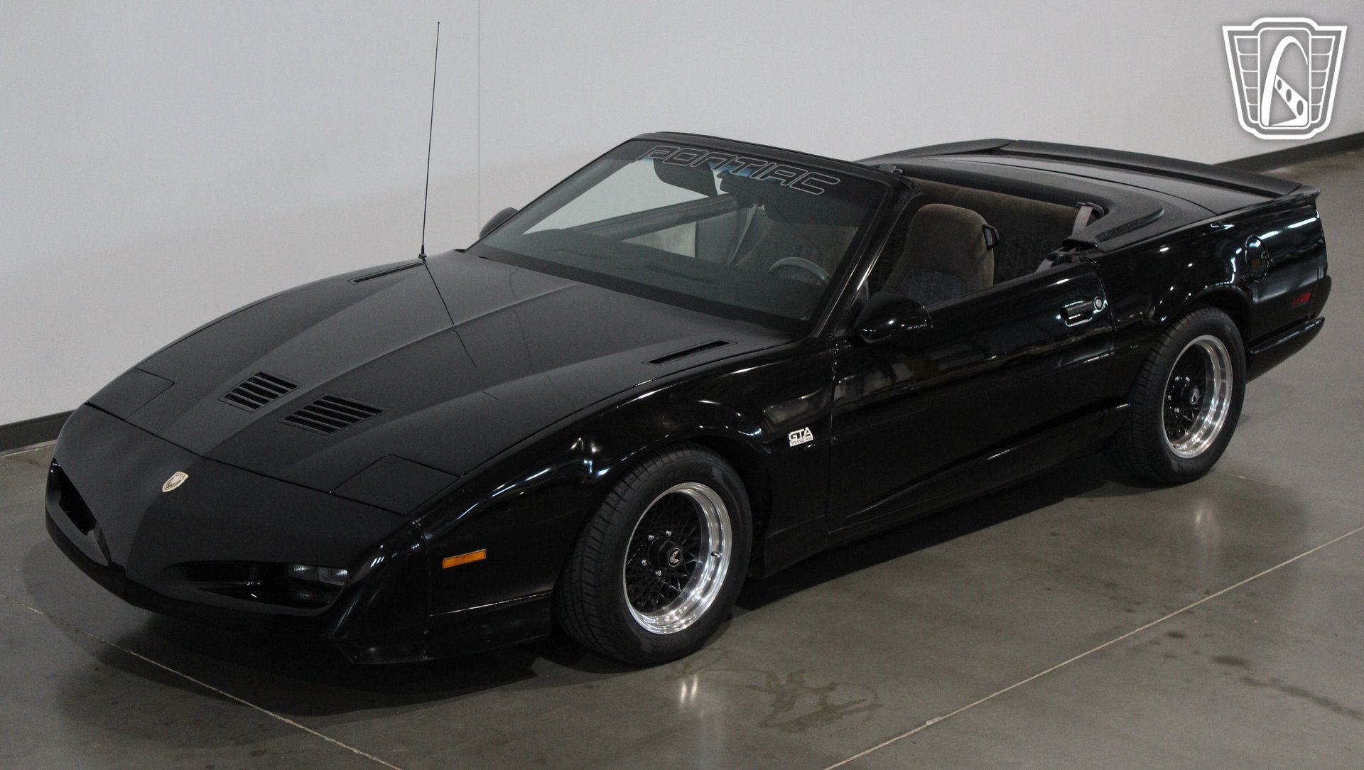 Used 1992 Pontiac Firebird Convertible RWD image 21