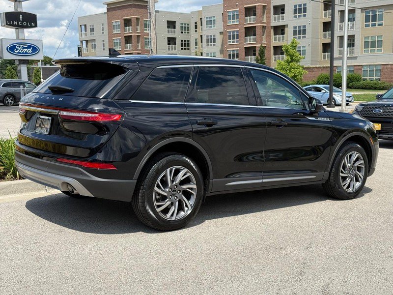 Certified 2023 Lincoln Corsair AWD w/ Equipment Group 101A image 3