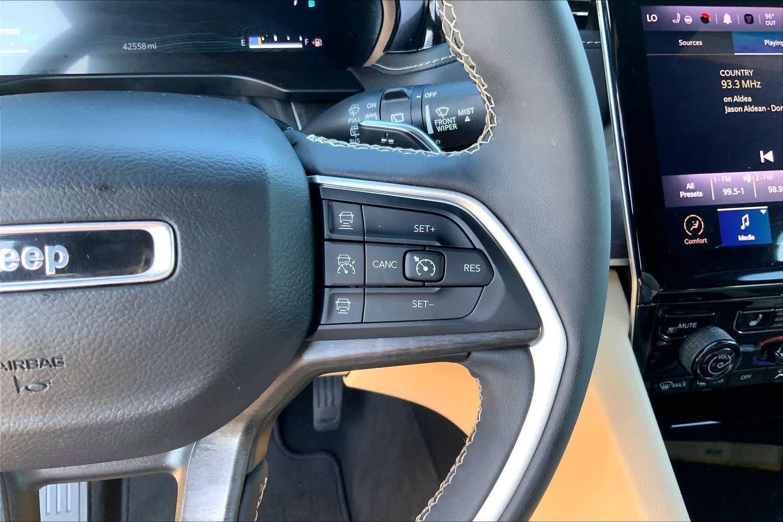 Used 2022 Jeep Grand Cherokee Limited 4xe AWD/4WD image 23