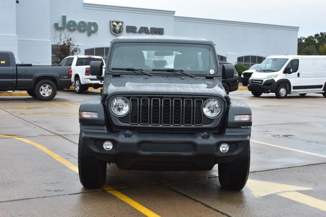 Used 2025 Jeep Wrangler Sport image 2