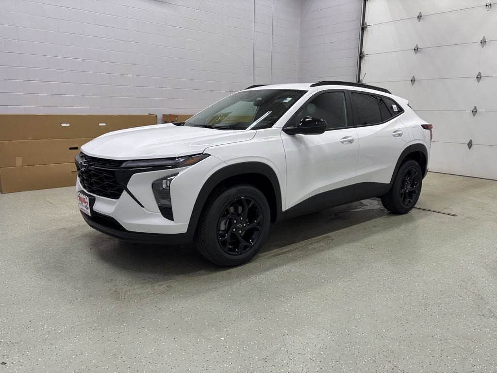 New 2026 Chevrolet Trax LT w/ Driver Confidence Package FWD image 8