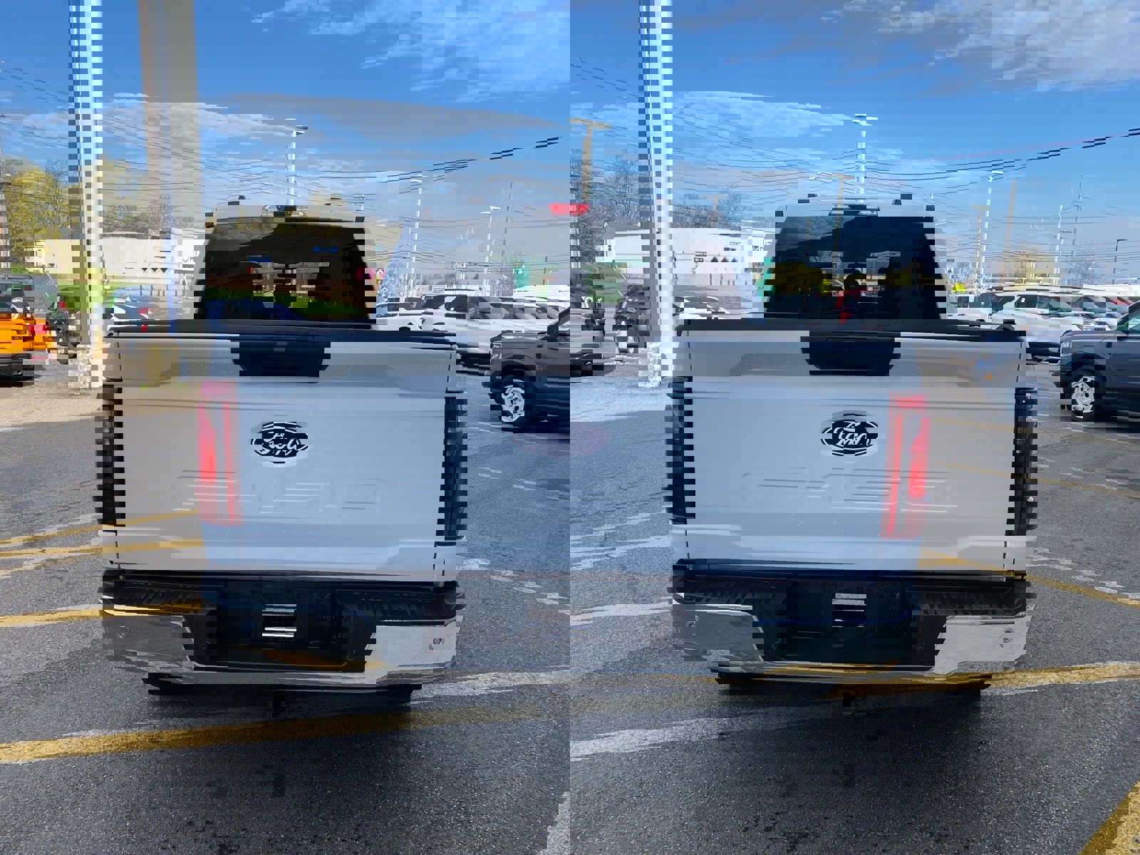 Used 2025 Ford F150 XLT w/ Equipment Group 301A Standard image 4