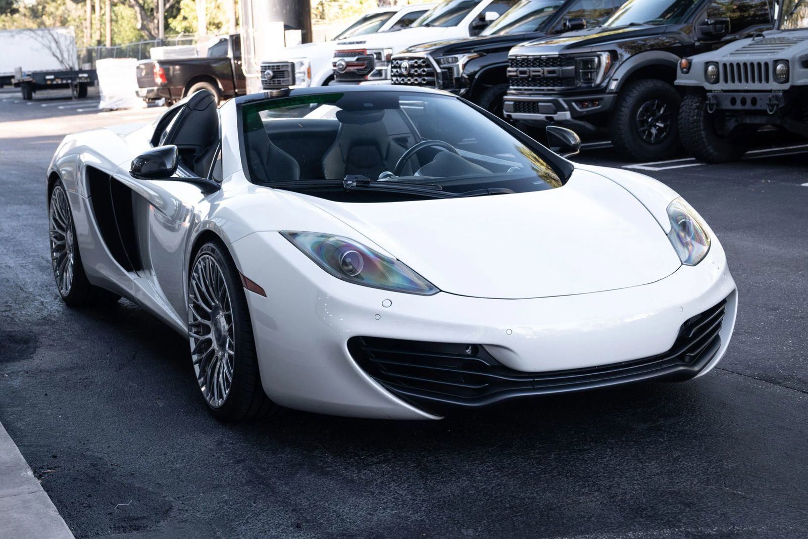 Used 2013 McLaren MP4-12C Spider RWD image 6